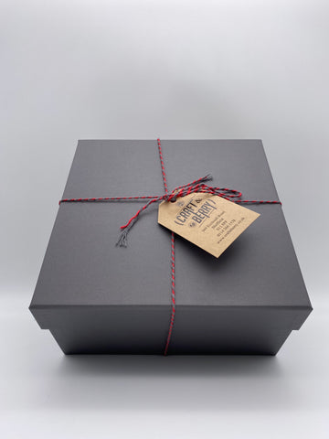 Gin Medium Gift Box with packing and wrapping
